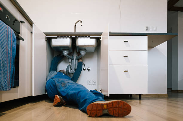 Professional Pipe Repair technician working in Hardy, KY
